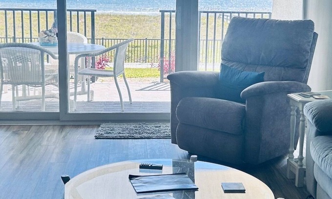 Ocean Cay Appartement | The Seahorse, 2bed beach paradise, swimming pool!