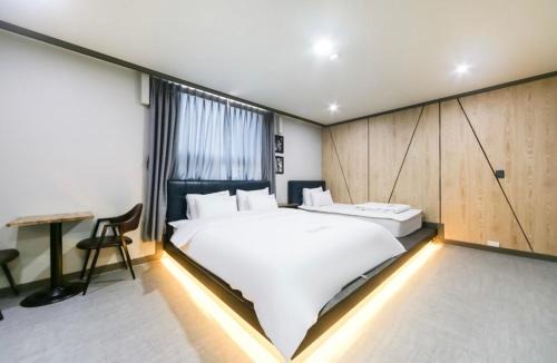 Jinhae Hôtel | The Sharp Hotel