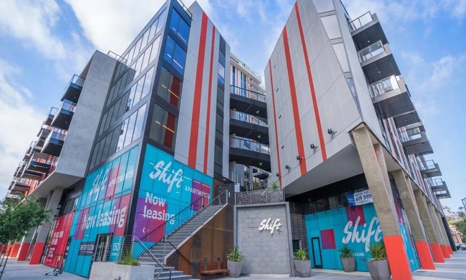 East Village Appartement | The Shift – Sleek 1BR apartments in East Village, San Diego’s urban core.