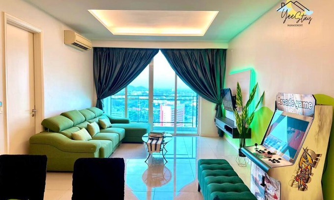Bunga Paya Pantai Appartement | The Shore Residences 6-10pax/TV videoGame