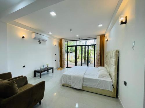 Matara Maison | The Silent Gate