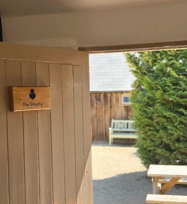 Lechlade Maison | The Smythy Cotswolds Farm Stay With Pool