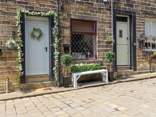 Haworth Maison | The Snug on the Cobbles