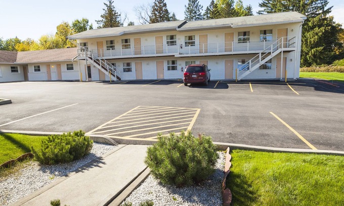 Etna Hôtel | The Springwater Inn