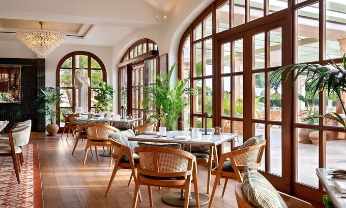 Punta Negra Hôtel | The St. Regis Mardavall Mallorca Resort