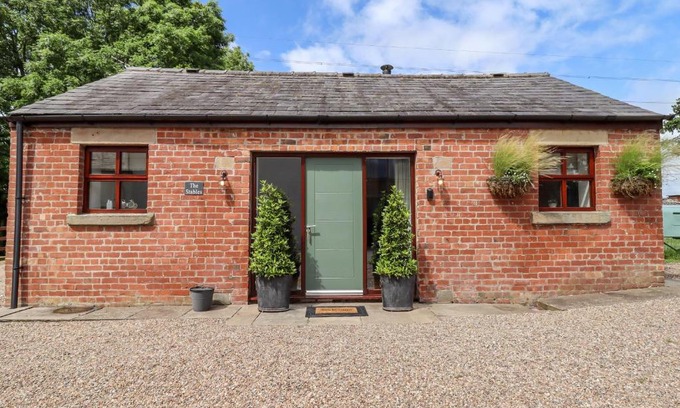 Longton Maison | The Stables
