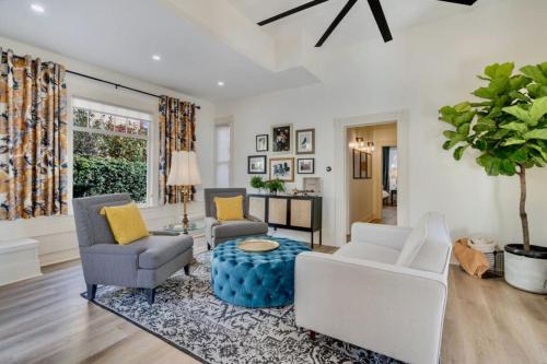 Golden Hill Maison | The Stanton Residence - Chic and Cozy Classic near Downtown