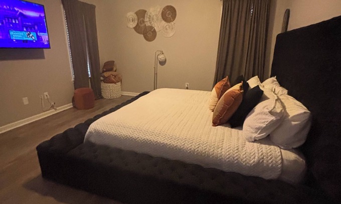 Horn Lake Maison | The StayHaus, nRelax in this stylish home!