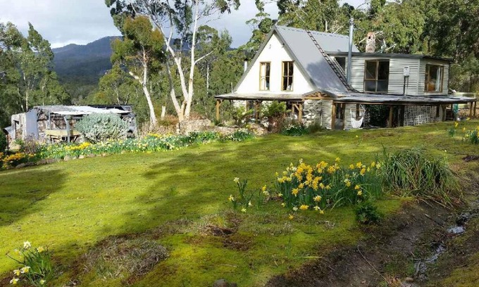 Simpsons Bay Maison | The Stone Cottage - Bruny Island