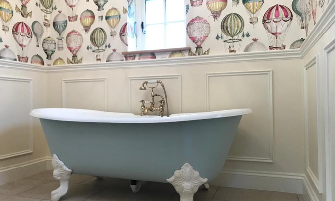 Wisborough Green Maison | The Studio
