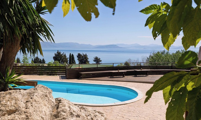 Dafnata Appartement | The Summit Escape