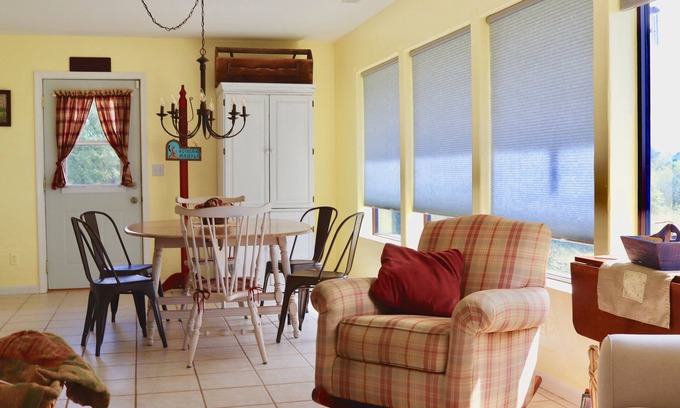New Cambria Cottage | The Sundae Cottage - Un "Sweet Spot" du Missouri, pour 11 personnes, de belles vues