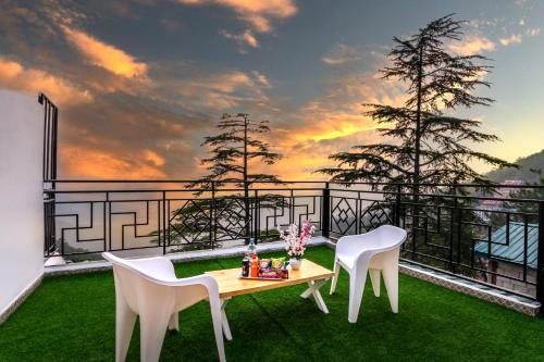 Shimla Appartement | The Sunset Abode 4BR With Valley Views