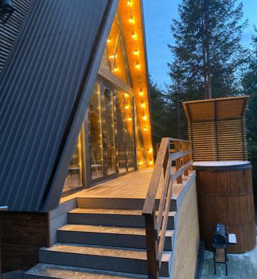 Dzvynyach Maison | The Sunset Cabin будиночок з Чаном Чан не входить у вартість