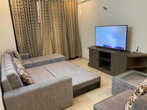 Zirakpur Appartement | The SUNset, Zirakpur 3bhk flat for families only