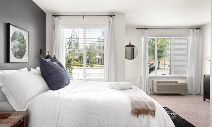 Paradise Appartement | The Sutter | Private Studio in Paradise