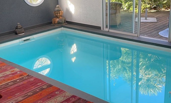 Mas Vermeil Villa | La Villa Suédoise / The Swedish Villa Pool intérieur - Grande terrasse