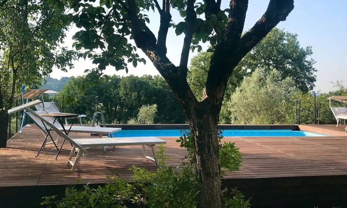 Fornole Maison | The thatched house of the Horti Amerini