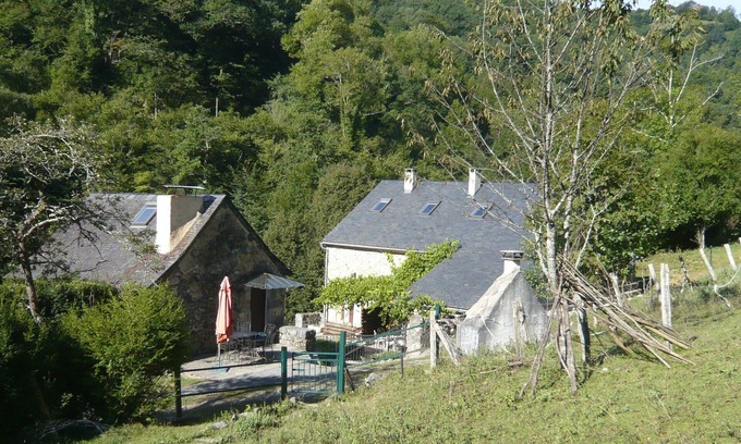 Osse-en-Aspe Maison | LES TROIS MAISONS gîte vert