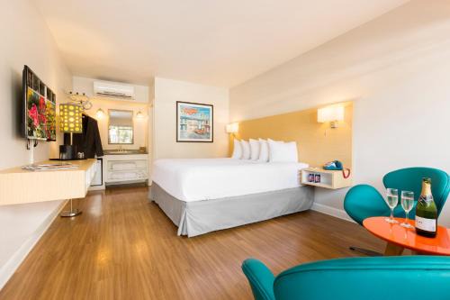 Yamacraw Village Hôtel | The Thunderbird Inn
