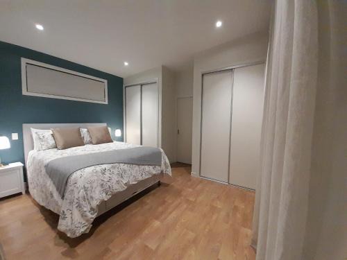 Snells Beach Maison | The Tiny Abode