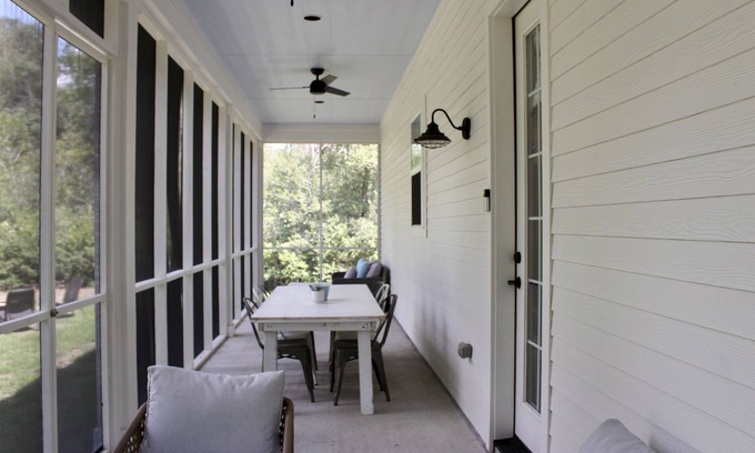 Round Top Maison | The Top @ Round Top | Escape to the country!