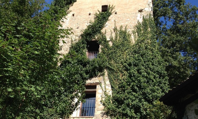Monteombraro Autre | La tour du XVe siècle Borgo Fontanini - avec vue sur la montagne