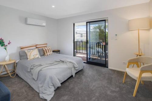 Lower Hutt Maison | The Tranquil Hutt Escape