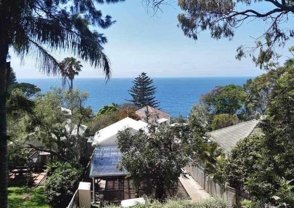 Clifton Maison | The Tree House * New Listing