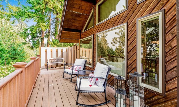 Sudden Valley Maison | The Treehouse