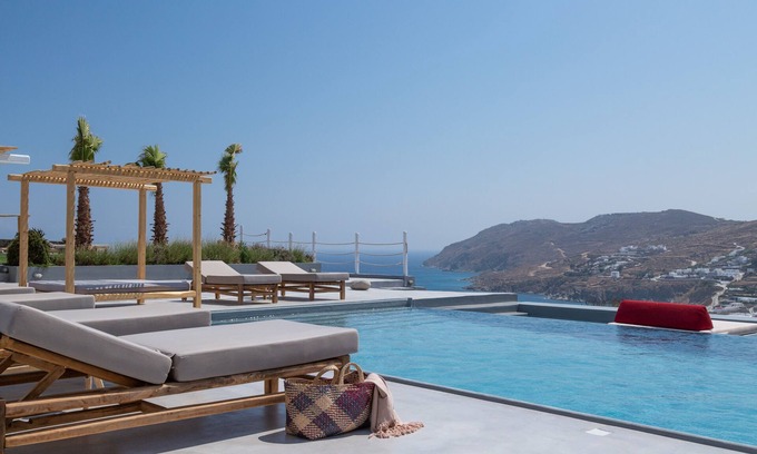 Xilokeratidi Station Balnéaire | The Ultimate Luxury Experience Providing the Highest Degree of Privacy