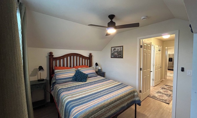 Alamosa Maison | The Upstairs Guest House, 10 minutes from Alamosa, 15 from Monte Vista