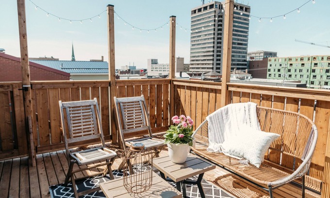 Saint John Appartement | The Uptown - Two Bedroom with Rooftop Patio
