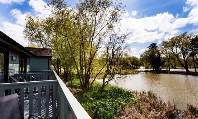 Pershore Cabine | The Vale Golf and Country Club