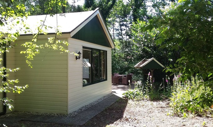 Rotbrink Maison | The Vechtdal cottage with fenced backyard. Your pet is very welcome!