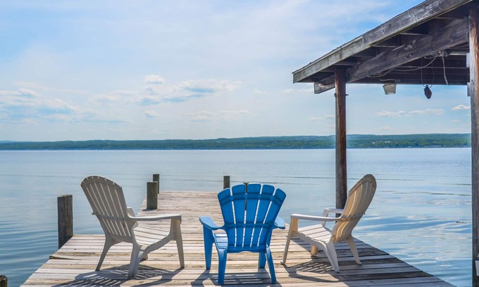 Lodi Cottage | La vue à Lodi Point - Confort confortable au bord du lac de niveau!