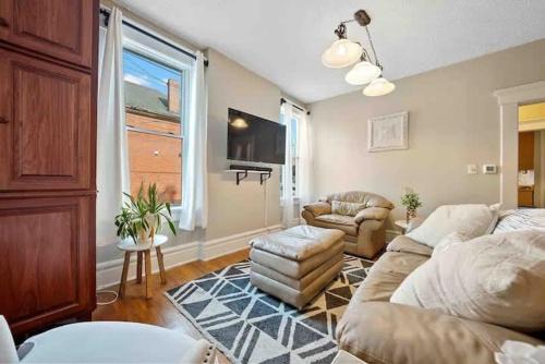 Downtown Columbus Maison | The Village Townhouse - 5 BR