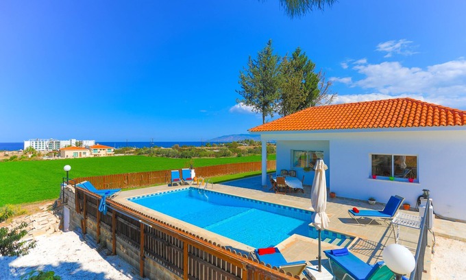 Latchi Villa | The Vines, private pool, sea views, in Latchi