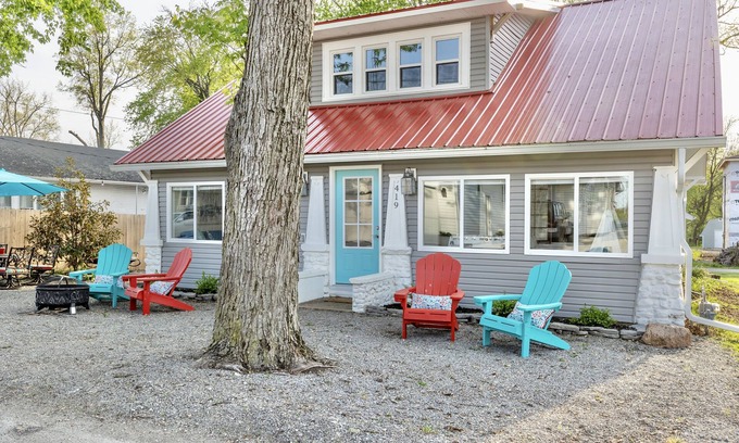 Russells Point Maison | The Vintage Lake House w/ Private Dock