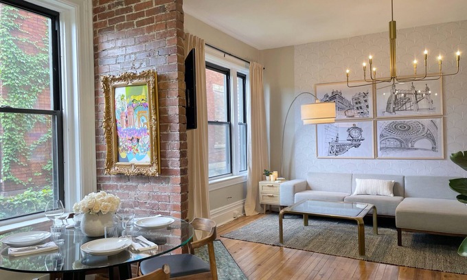 Bloomfield Appartement | The Warhola Bloomfield