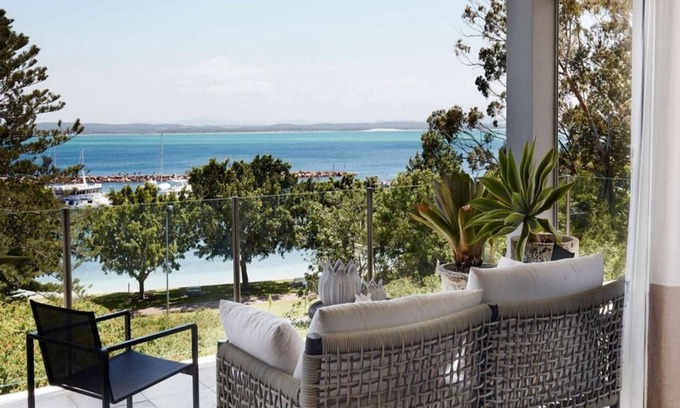 Nelson Bay Appartement | The Waterview, 2 76 Magnus St - complete style, comfort, luxury and spectacular waterviews