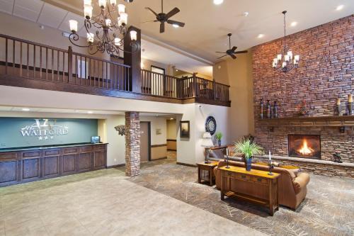 Watford City Hôtel | The Watford