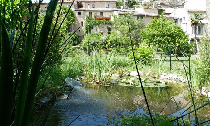 Mollans-sur-Ouveze Cottage | La richesse de la nature au coeur d'un village