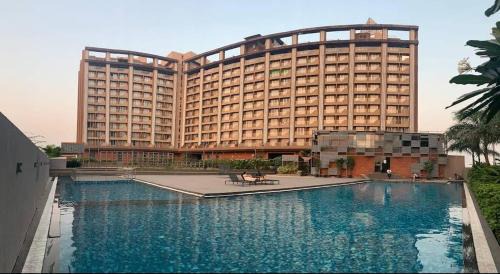 Surat Hôtel | The Weekend Address Managed By Living Hub
