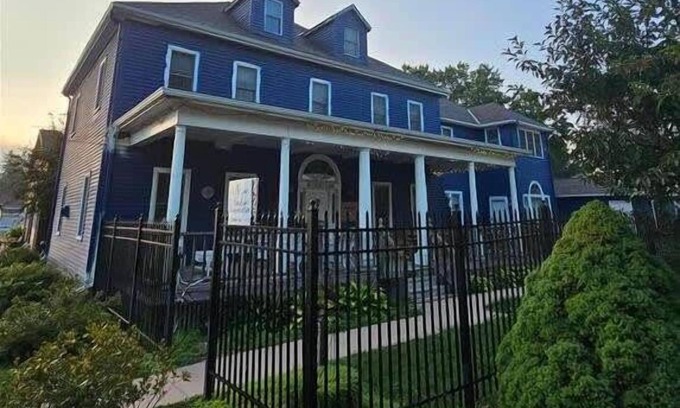 Peterson Hôtel | The Wen Inn - 5 Suites Sleeps 14+ Host Events