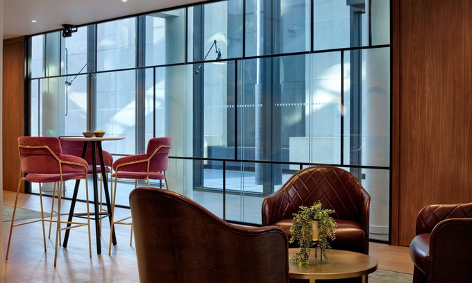 Vincent Square Hôtel | The Westminster London, Curio Collection by Hilton