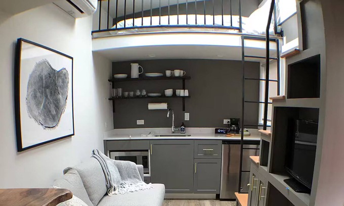 Alphabet Historic District Hôtel | The Wiedler - Charming Tiny Home - AC, WiFi in the heart of the action!