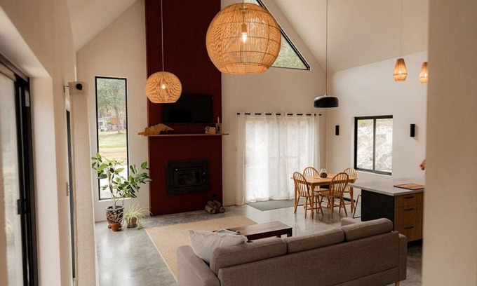 Four Mile Creek Maison | The Wilds