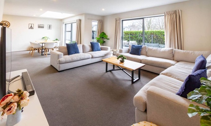 Christchurch Appartement | The Willows Parkside Retreat