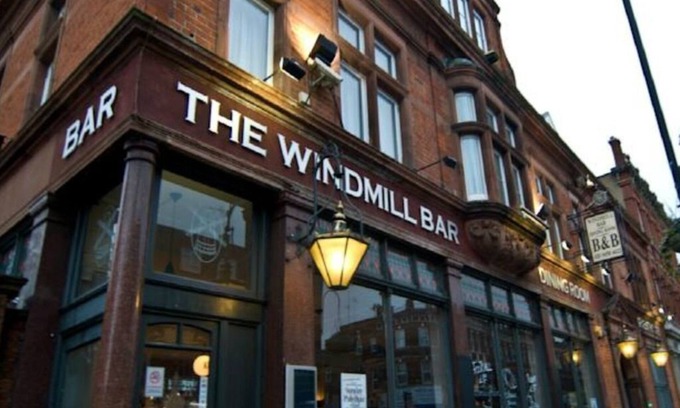 Mapesbury Maison | The Windmill